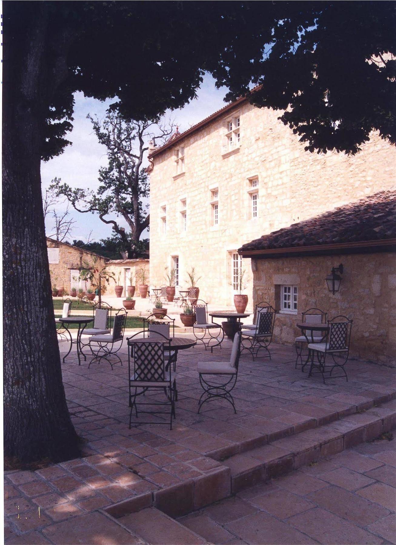 Отель Chateau Isabeau De Naujan Сен-Венсан-де-Пертинья Экстерьер фото